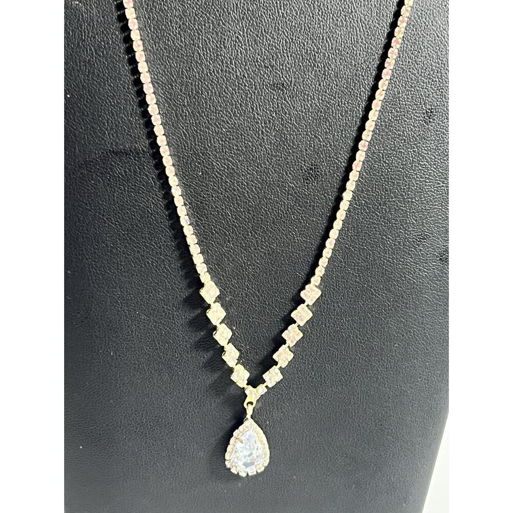 Vintage-style Rhinestone Tennis Necklace Pear Shaped 21” L